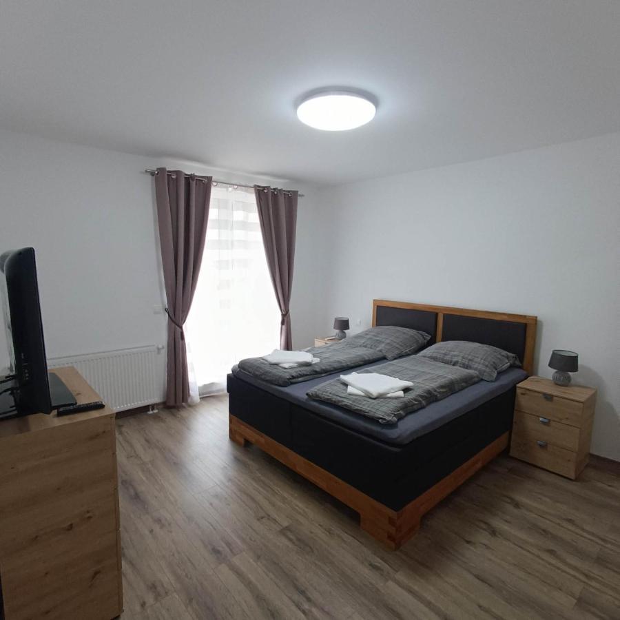 Neue, Moderne Penthousewohnung Sighişoara Exterior foto